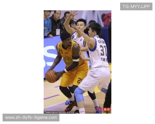 钢铁雄师CBA足球俱乐部赛场风云记录 激情与荣耀交织的热血瞬间